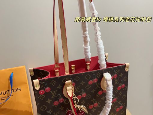 LV Cherry tote bag - Image 6