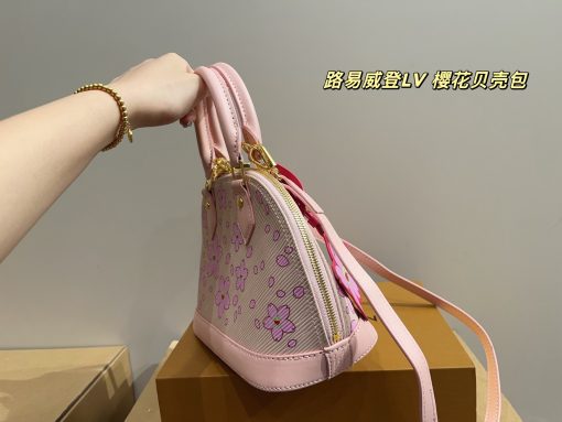 LV shell bag - Image 5