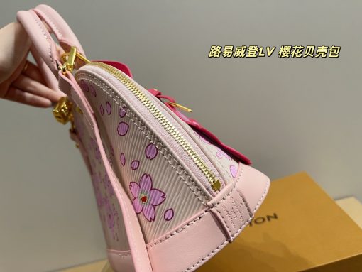 LV shell bag - Image 6