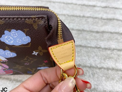 LV Mahjong bag - Image 8