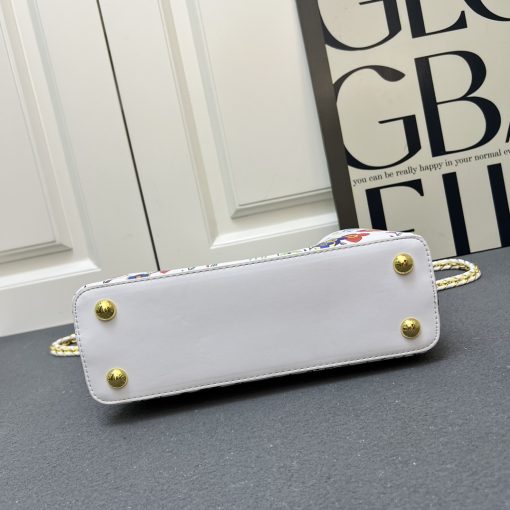 LV Capucines handbag - Image 7