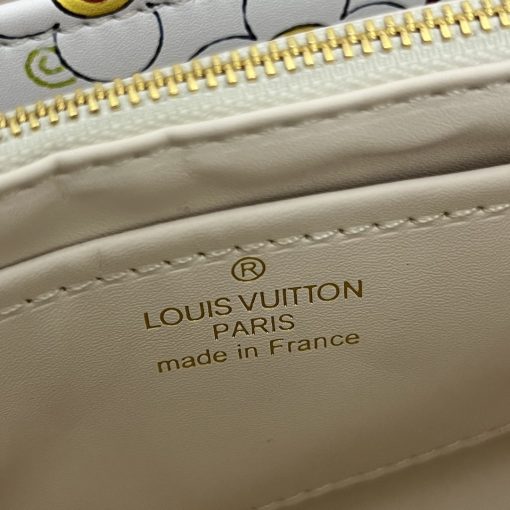 LV Capucines handbag - Image 9