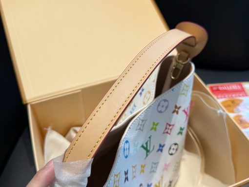 LV all in bucket bag - Image 6