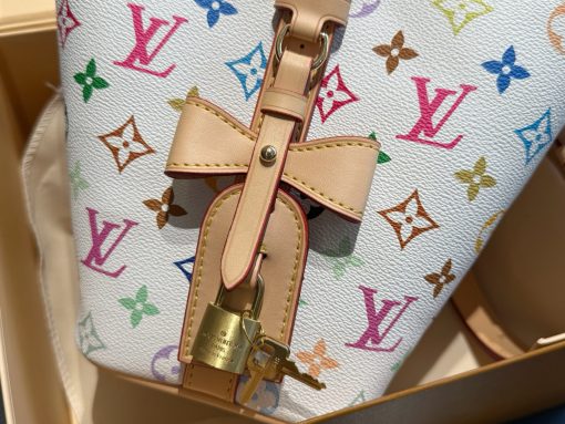 LV all in bucket bag - Image 10