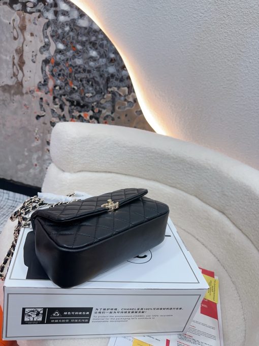 Chanel chain bag - Image 7