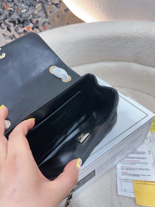 Chanel chain bag - Image 10