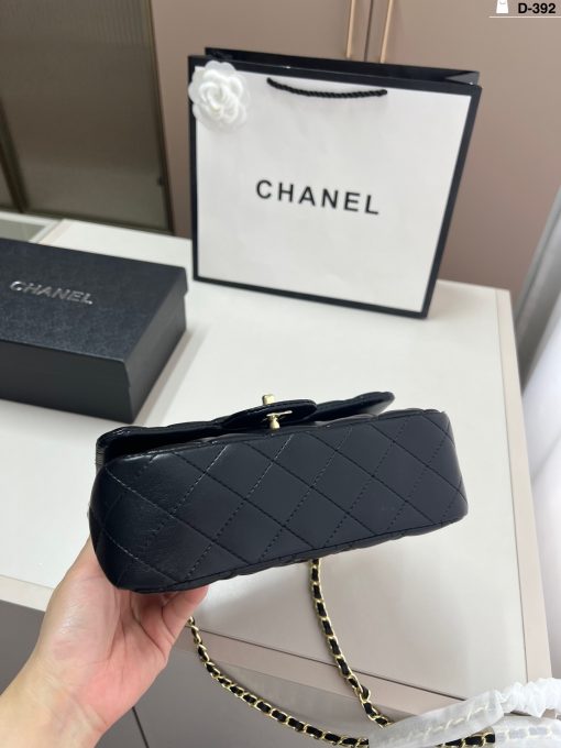 Chanel chain bag - Image 4