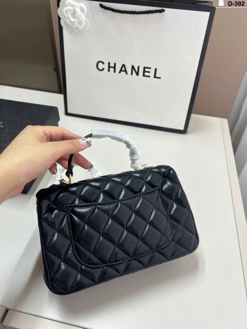 Chanel chain bag - Image 5