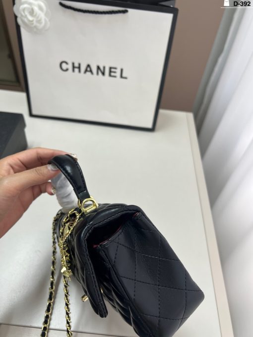 Chanel chain bag - Image 8