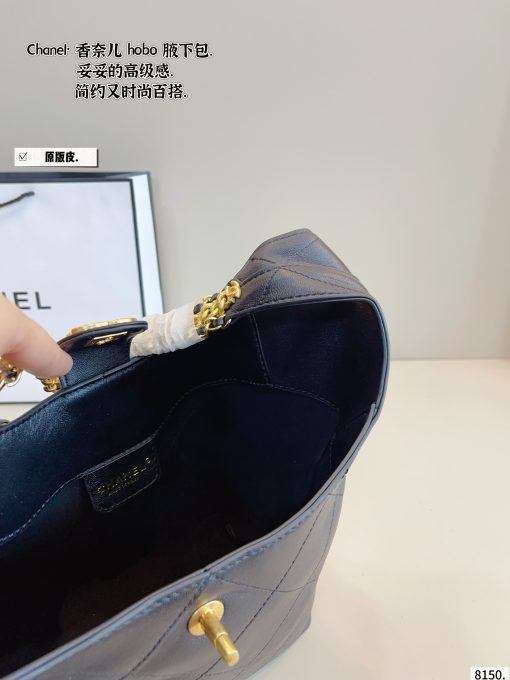 Chanel Wandering Bag - Image 10