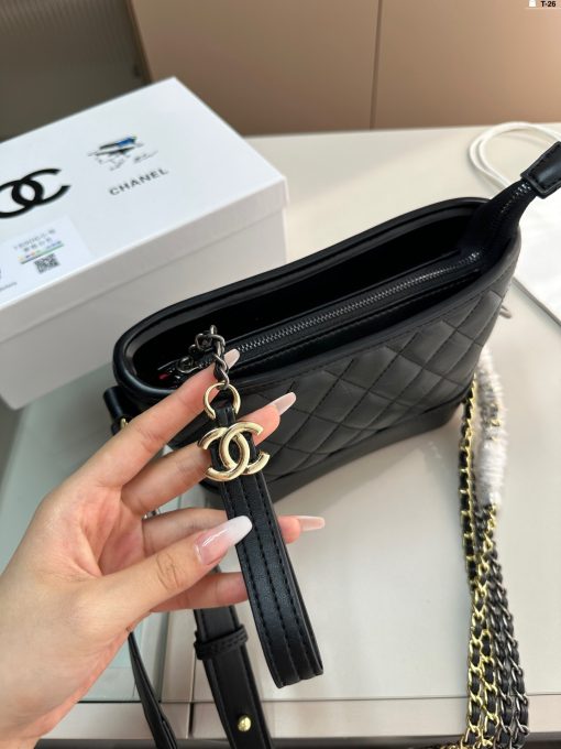 Chanel Wandering Bag - Image 8