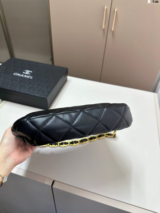 Chanel armpit bag - Image 4