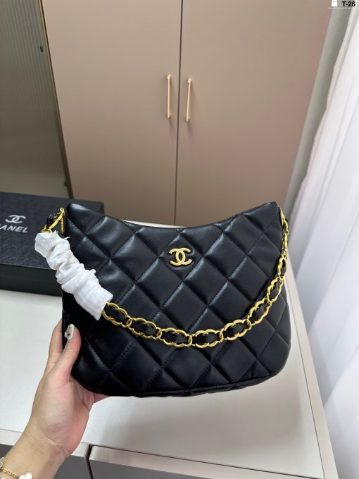 Chanel armpit bag - Image 8