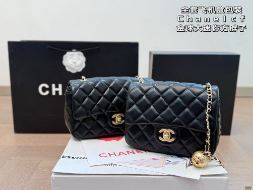 Chanel chain bag - Image 2