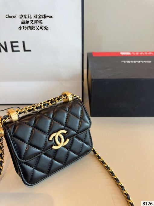 Chanel red envelopes - Image 4