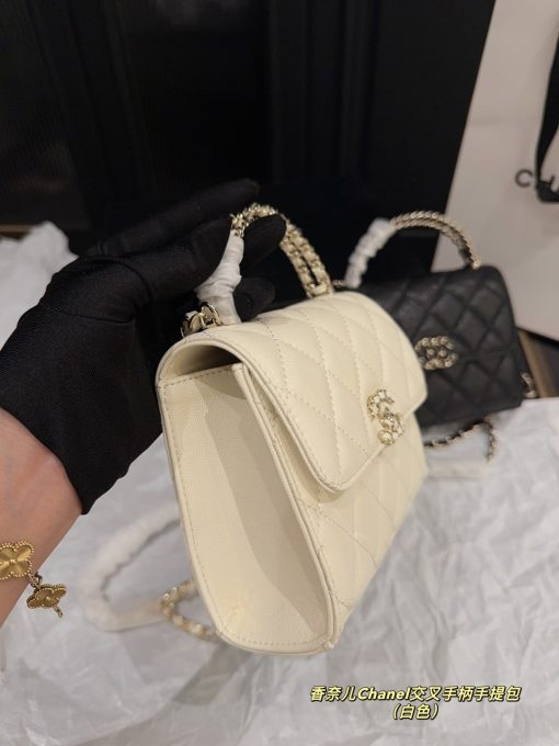 Chanel handbag - Image 6