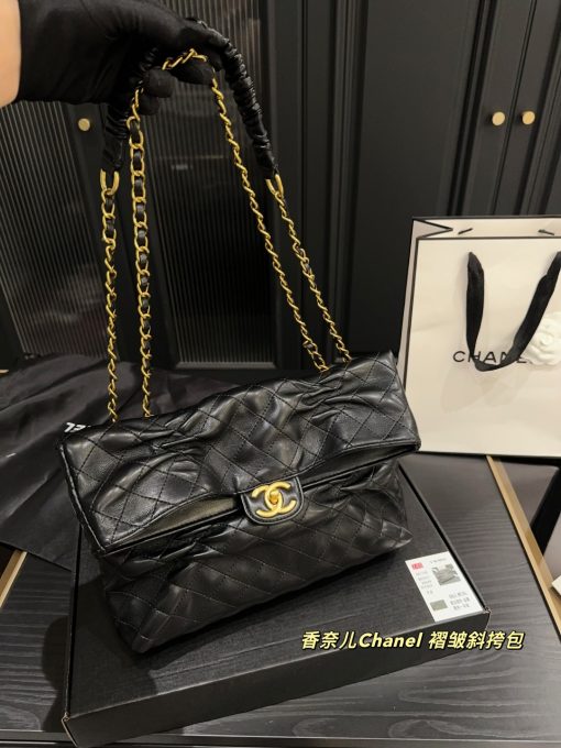 Chanel crossbody bag - Image 3
