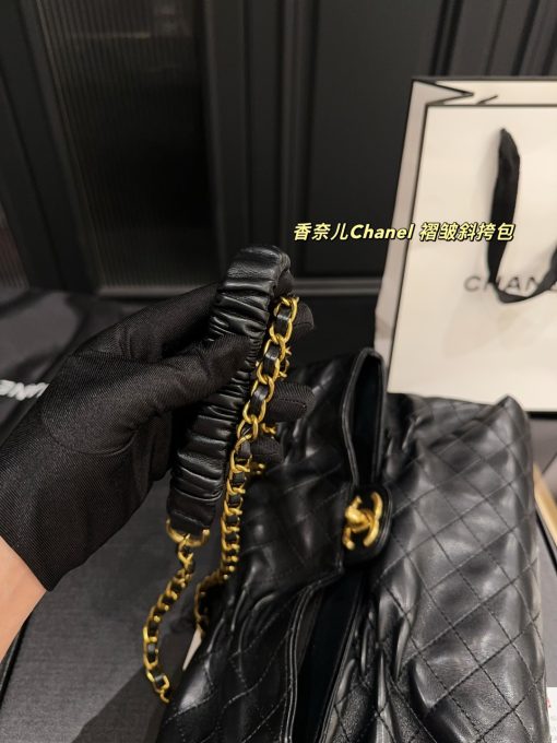 Chanel crossbody bag - Image 6