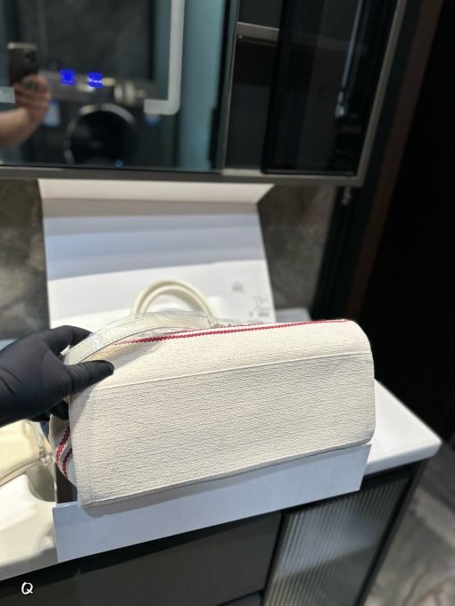 Chanel beach bag - Image 8