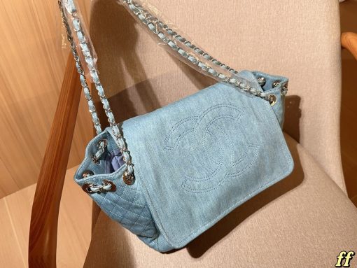 Chanel denim bag - Image 4