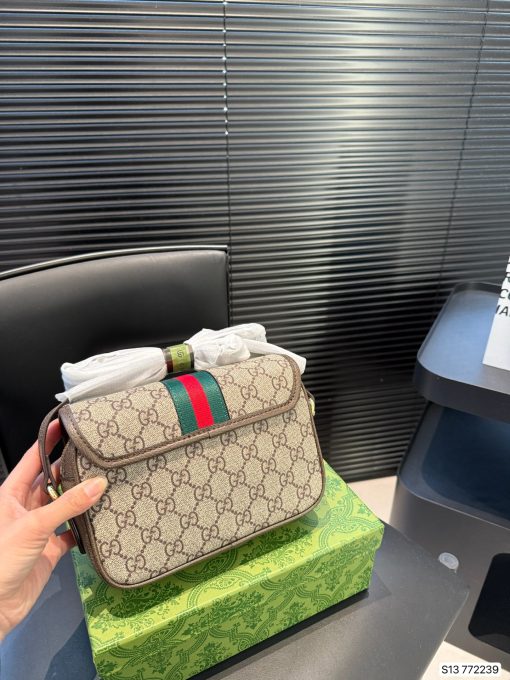 GUCCI camera bag - Image 6