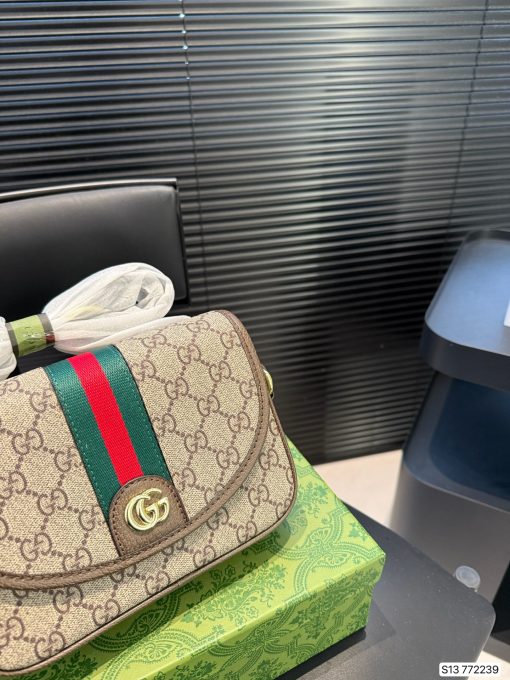 GUCCI camera bag - Image 7