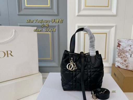 Dior handbag - Image 3