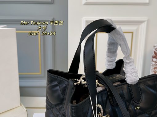 Dior handbag - Image 7