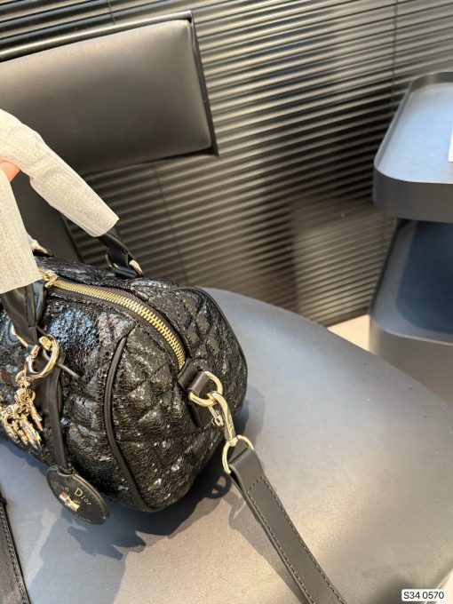 Dior pillow bag - Image 5