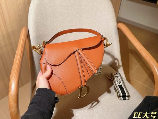 Dior saddle bag - Image 4
