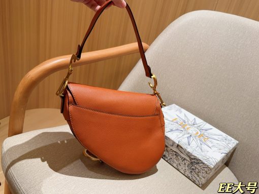Dior saddle bag - Image 5