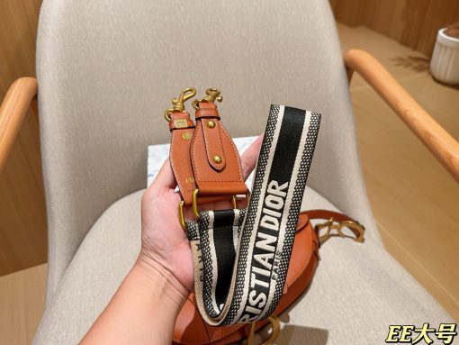 Dior saddle bag - Image 9