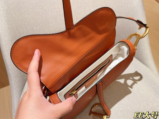Dior saddle bag - Image 10