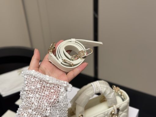Dior Princess Diana bag - Image 4