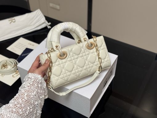 Dior Princess Diana bag - Image 8