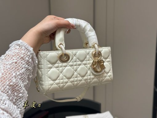 Dior Princess Diana bag - Image 10