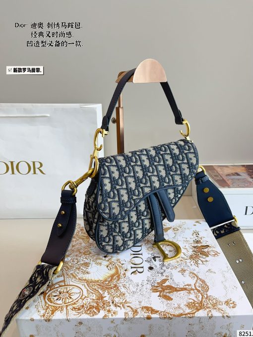 Dior saddle bag - Image 5