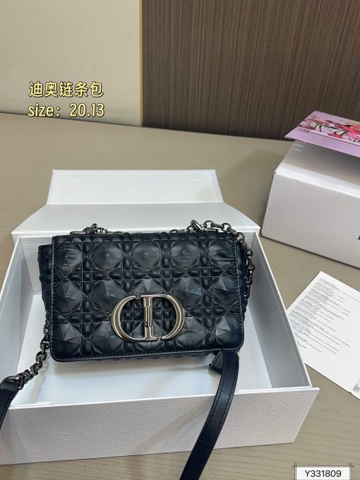 Dior chain bag