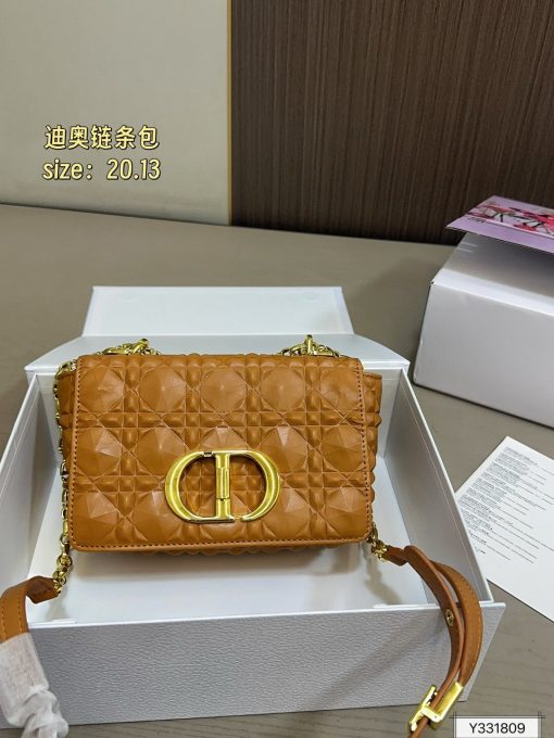 Dior chain bag - Image 3
