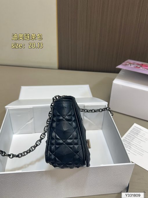 Dior chain bag - Image 5