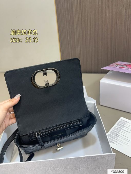 Dior chain bag - Image 10