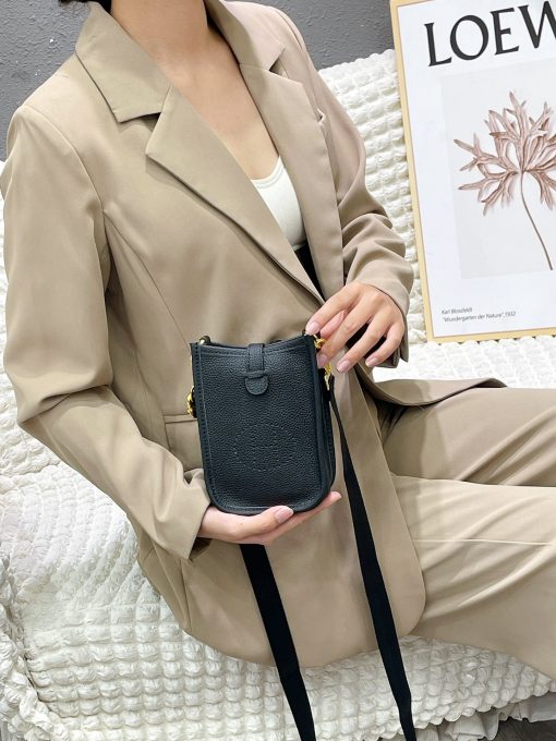 Hermes mobile phone bag - Image 4