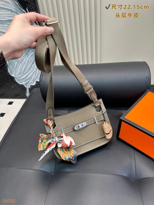 Hermes crossbody bag - Image 3