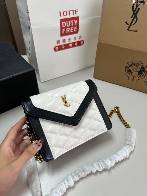 YSL chain bag - Image 10