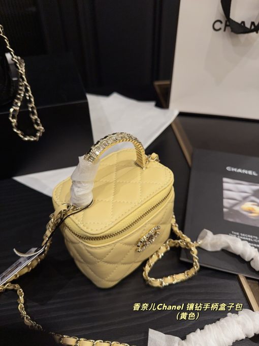 Chanel box bag - Image 6