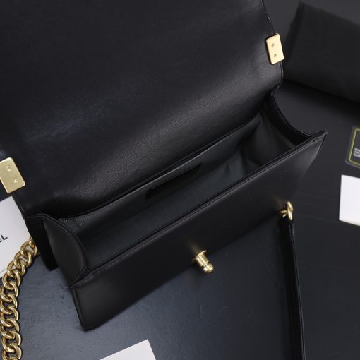 CHANEL crossbody bag - Image 4