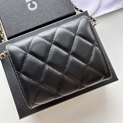Chanel chain bag - Image 7