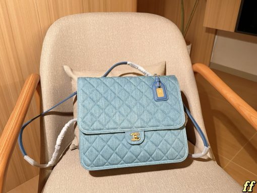 Chanel messenger bag - Image 10
