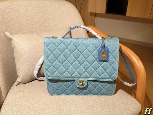 Chanel messenger bag