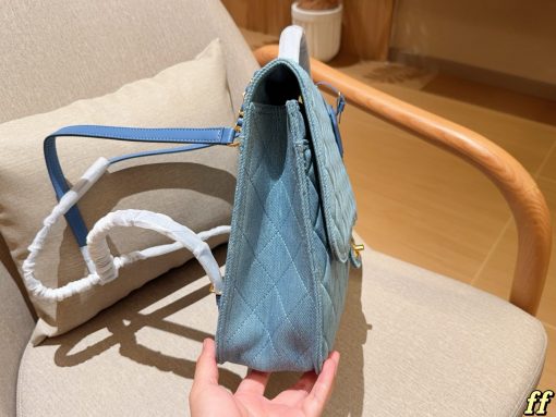 Chanel messenger bag - Image 6
